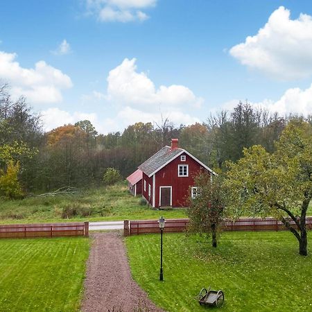 Awesome Home In Oedeshoeg With Wifi Exterior photo